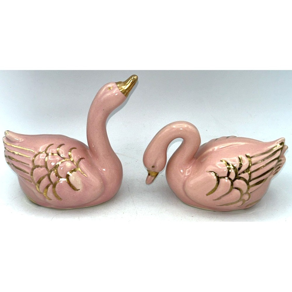 Vtg Pair Pink Ceramic Swans Gold Trim Figurines MCM Decor Birds 60's 70's 4.25"